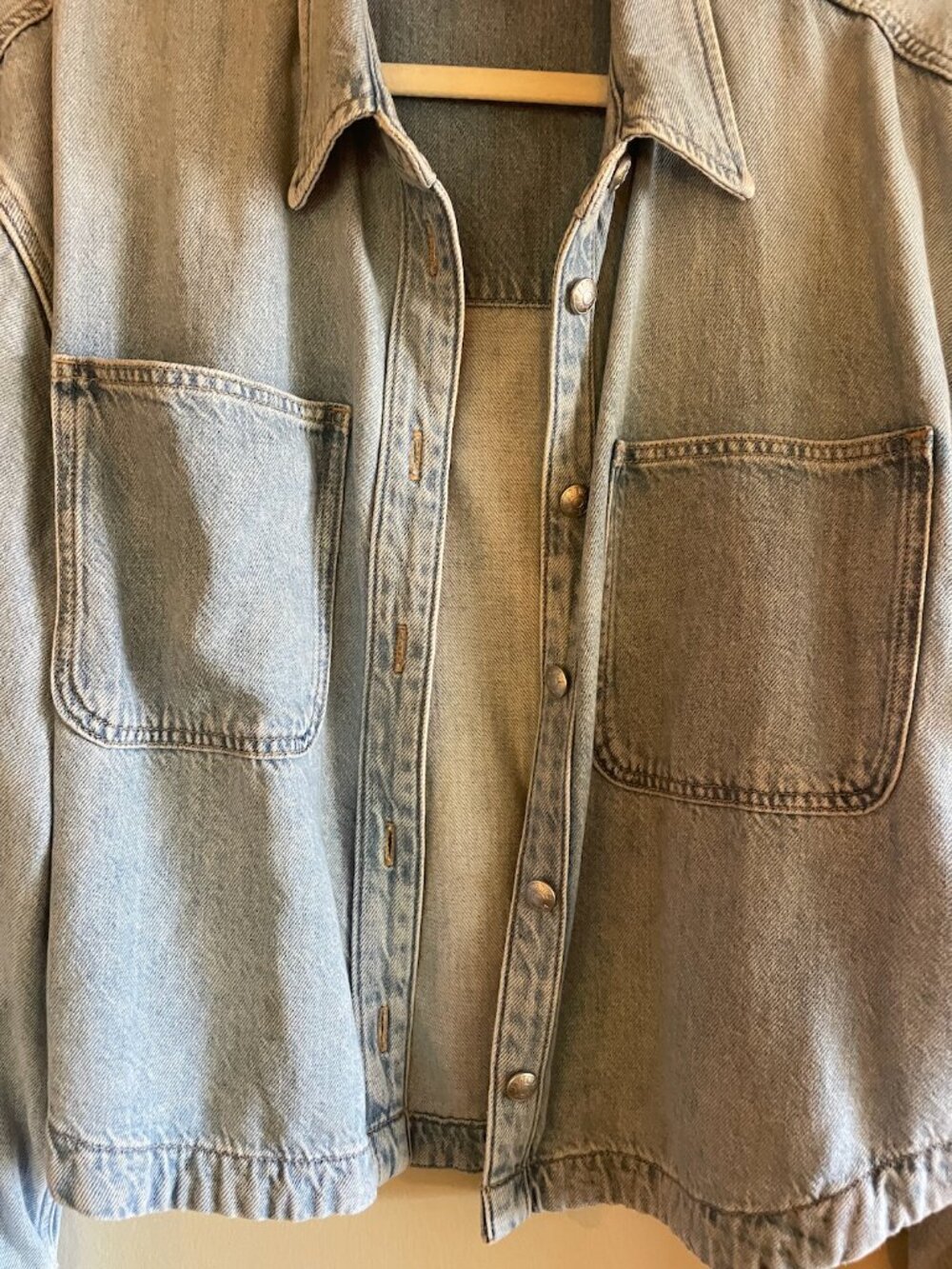 Madewell Light Wash Cropped Denim Jacket - XL - Picture 2 of 3